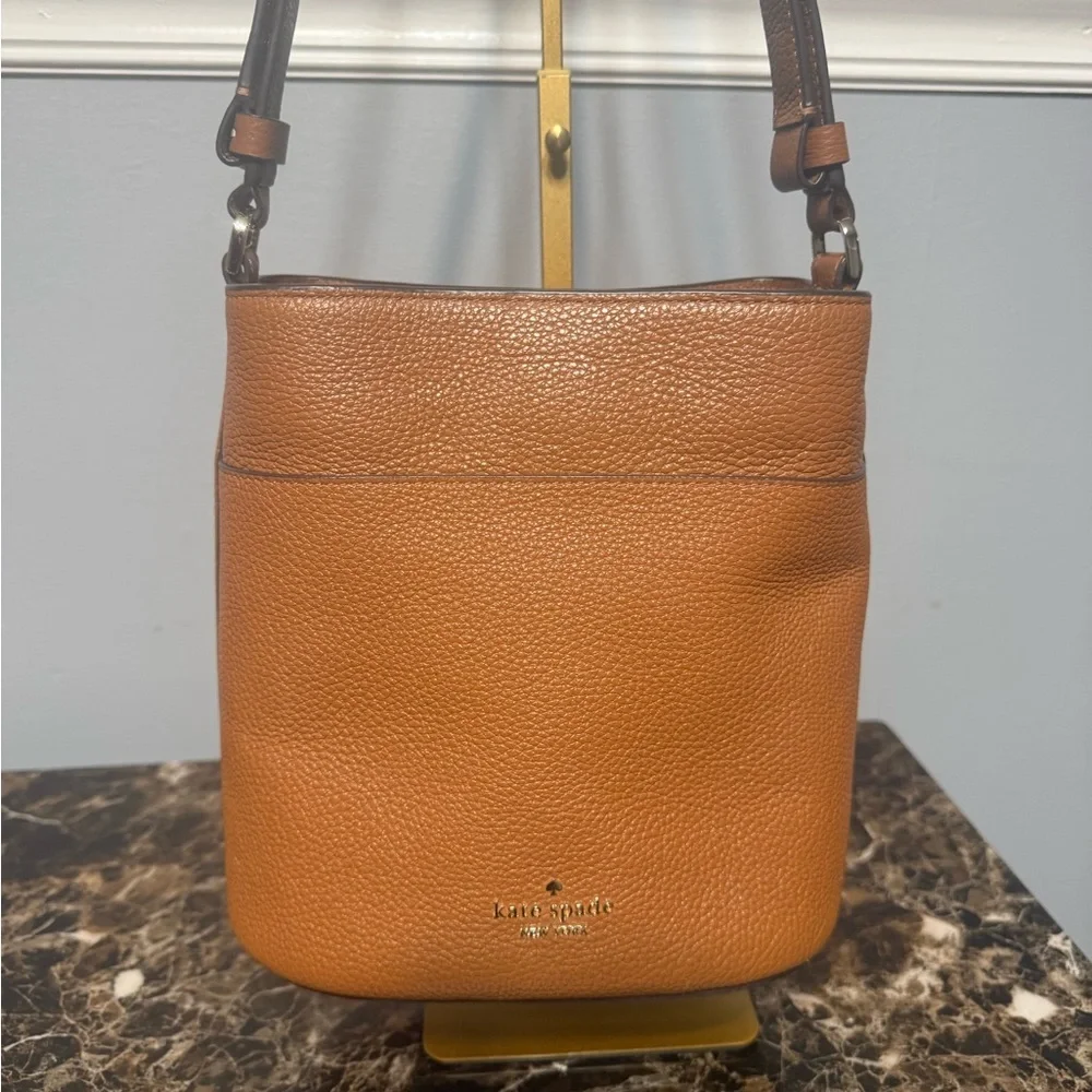 Kate Spade Leila Small Bucket Bag Pebbled Leather Warm Gingerbread
